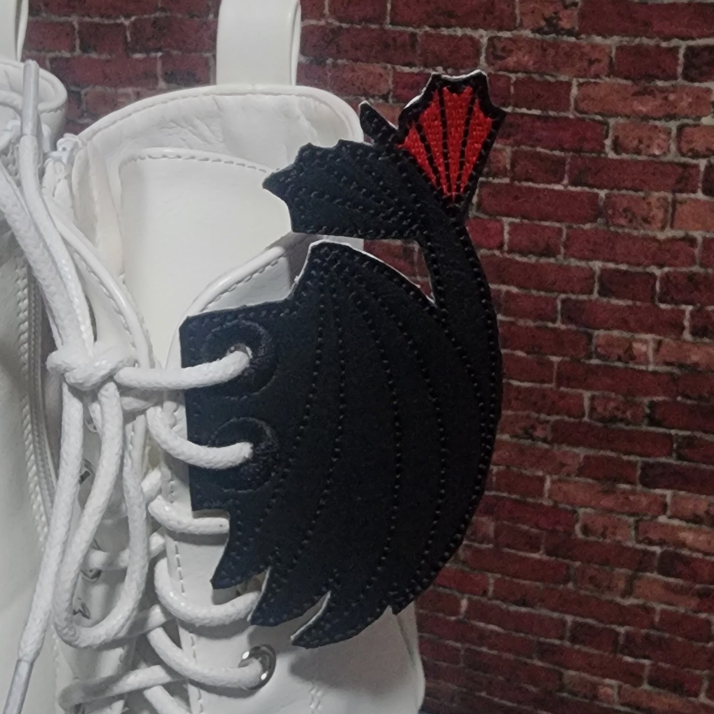 Dragon tooth - shoe wings