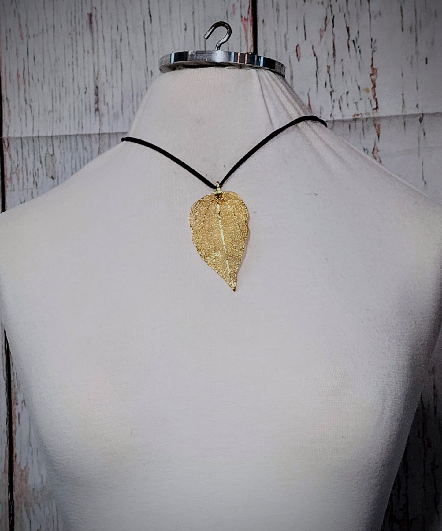 Gold Leaf Necklace