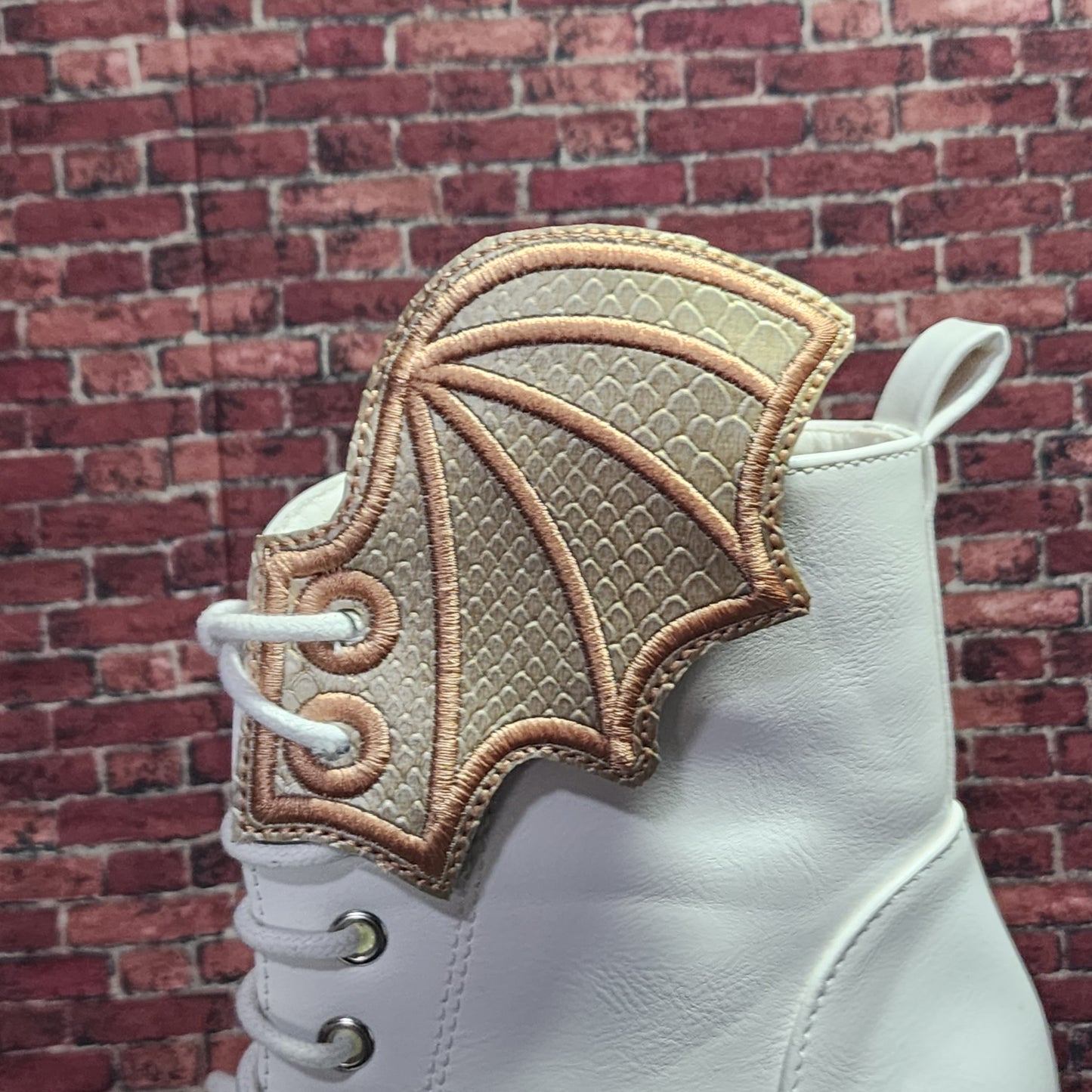 Dragon wings - shoe wings
