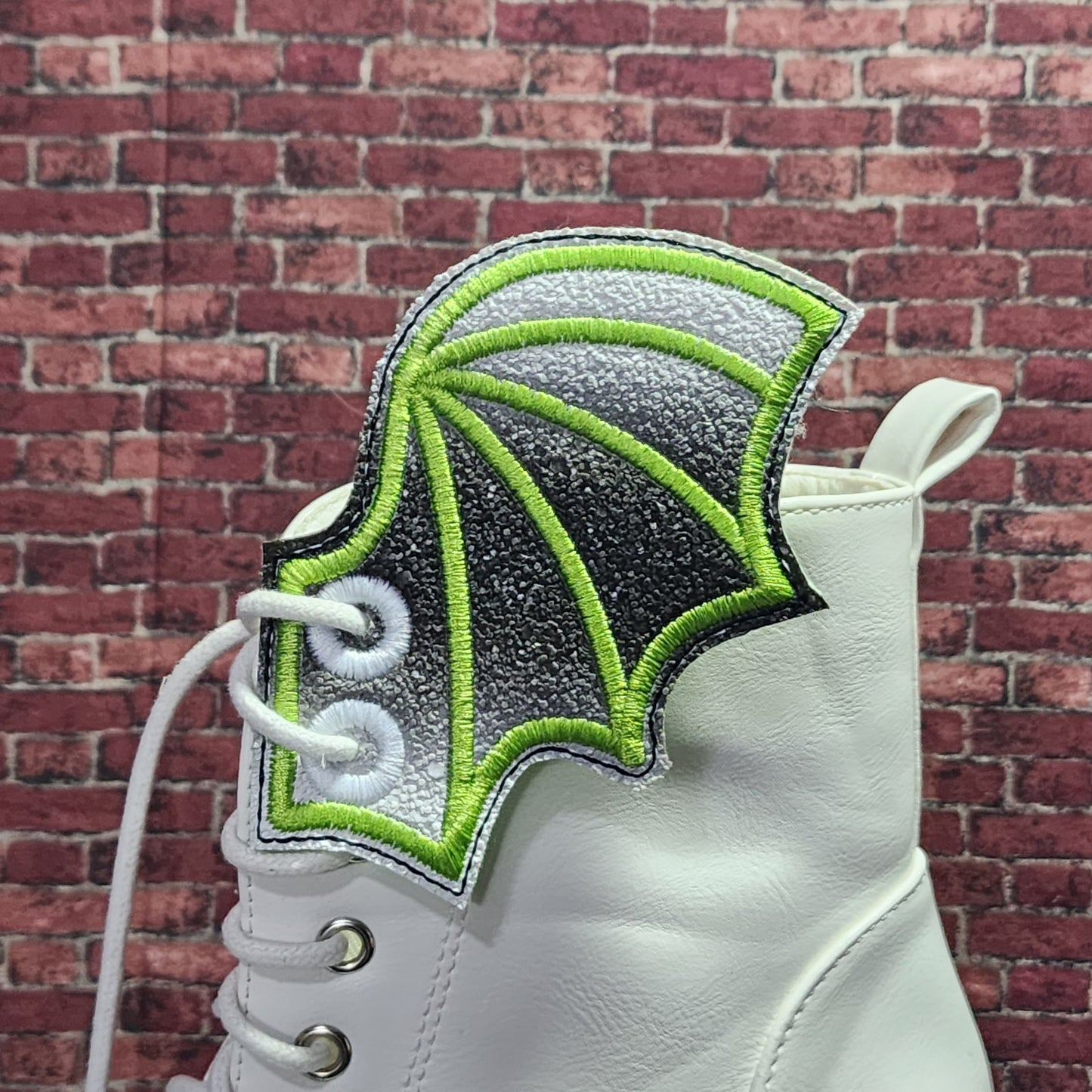 Dragon wings - shoe wings